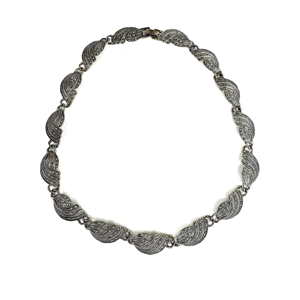 Vintage Style Silver Tone Fan Link Necklace Textured Art Deco Inspired 18 Inch